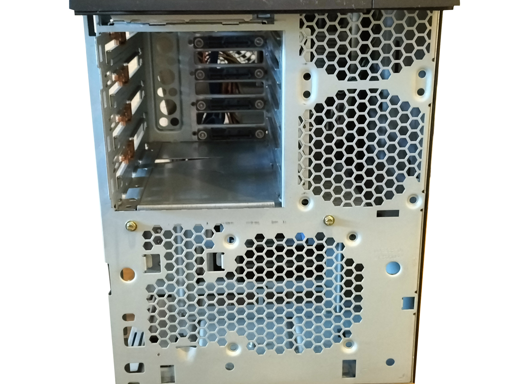IBM eServer xSeries 206m 8485-PAP P4-3GHz / 4GB / HDDなし